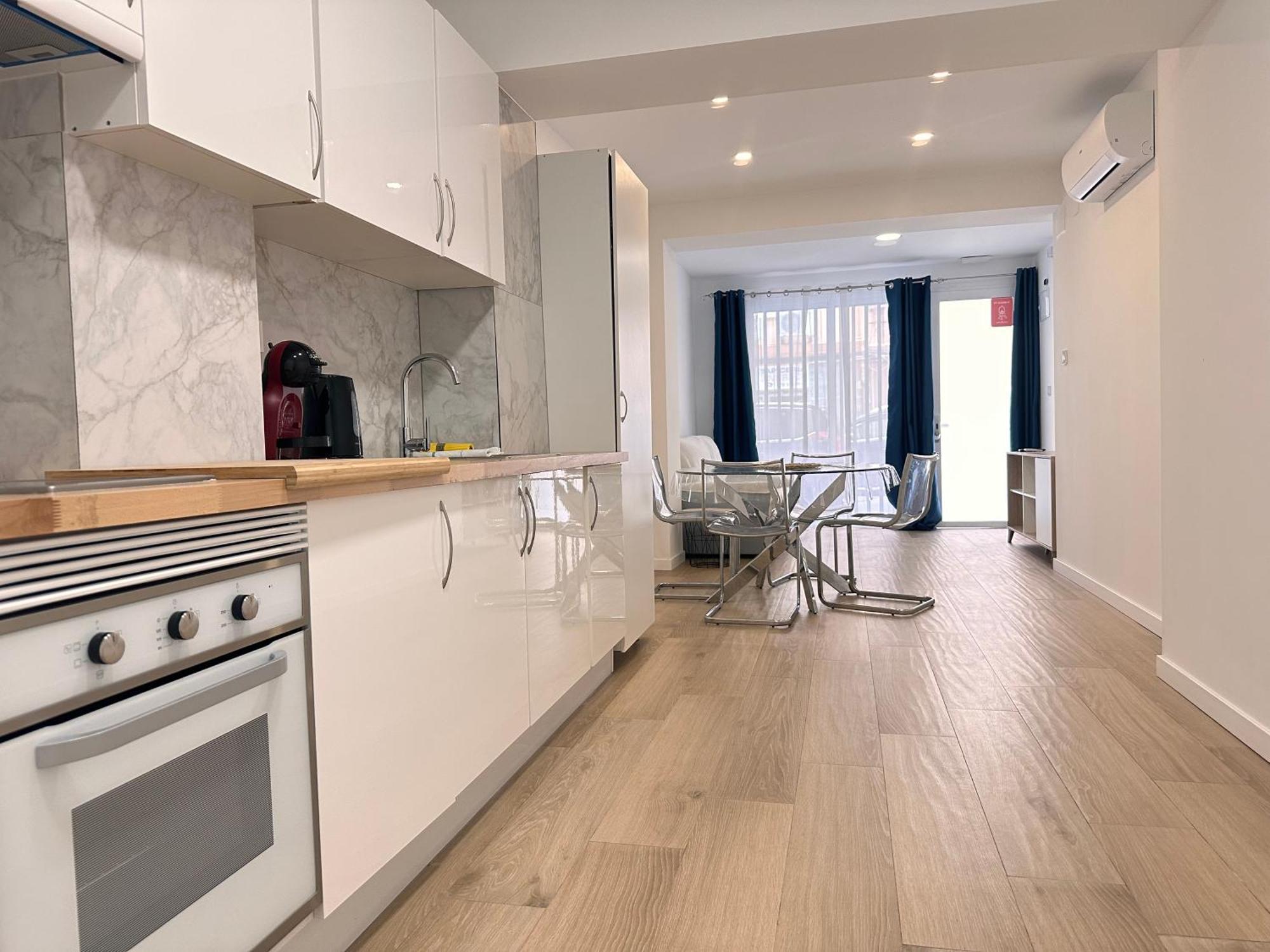 Artes Y Oficios Apartaments Ab Valence Extérieur photo